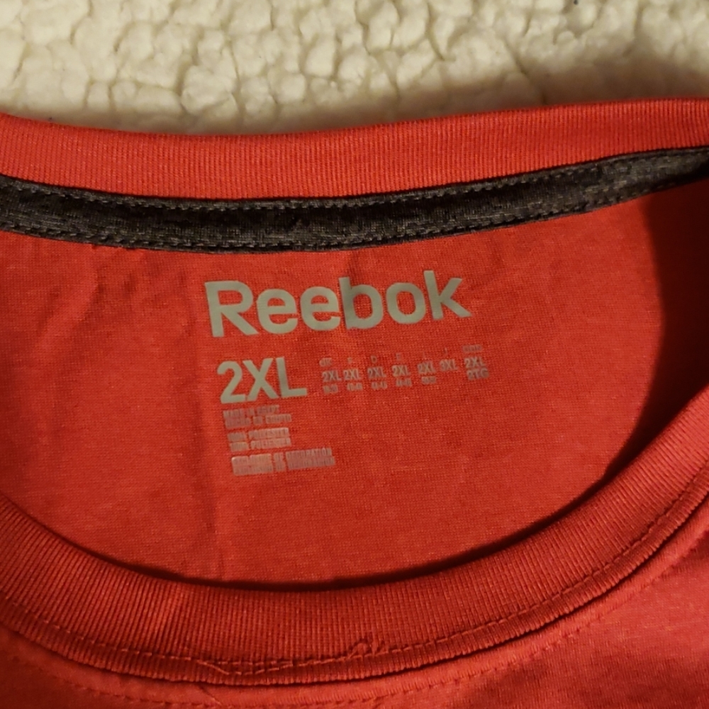 2XL Reebok Shirt - Picture 3 of 3